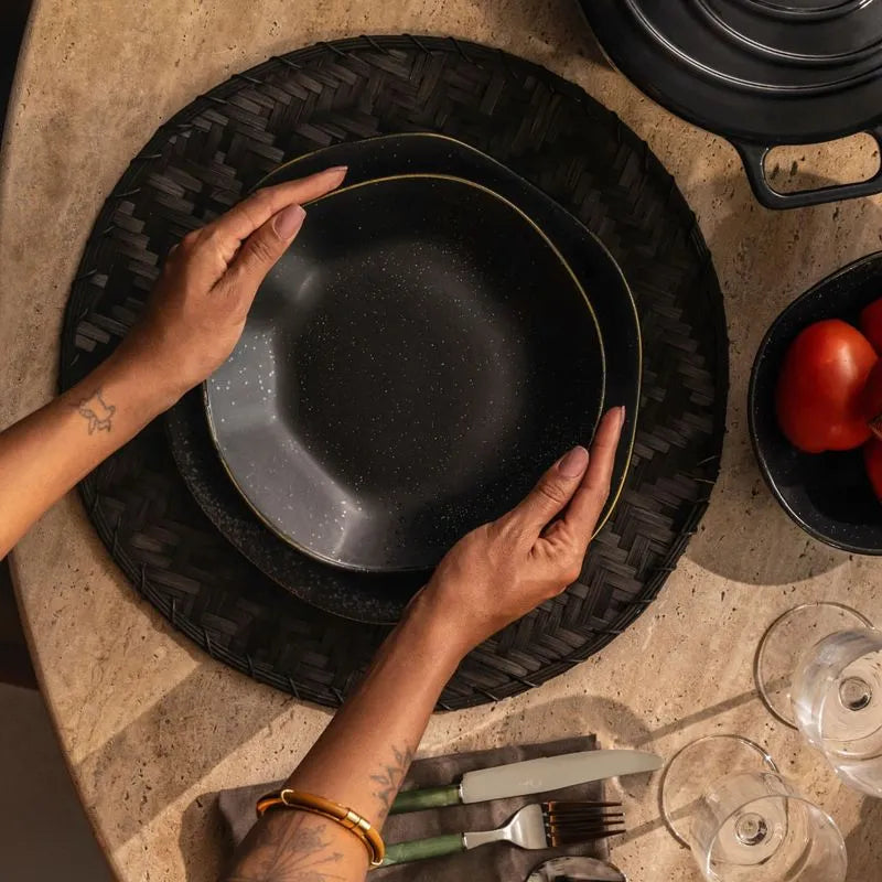 Ryo Volcano 30-Piece Dinner and Tea Set
